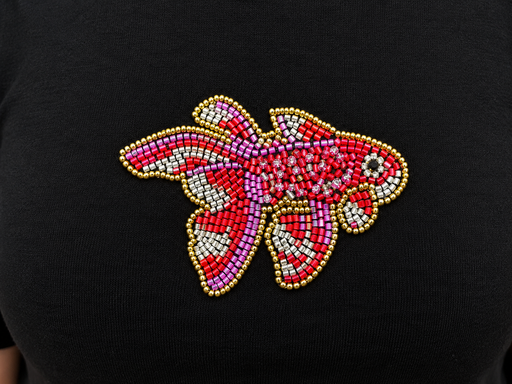 Women's Black Short Sleeve T-Shirt with Colorful Fish Beadwork Embellishment, Round Neck Casual Fashion Tee